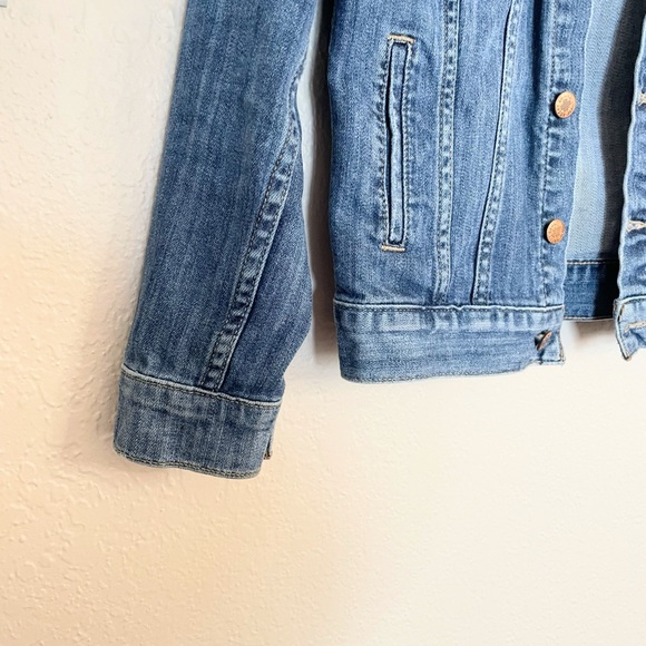 Lucky Brand Tomboy Trucker Jean Jacket XS Blue Denim Distressed Button Up - Picture 2 of 9